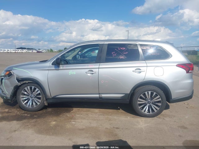 Mitsubishi mivec 2019 JA4AZ3A31KZ026233 Image 14