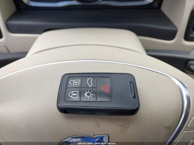 2016 VOLVO XC70 YV4612NM9G1239997 Photo 10