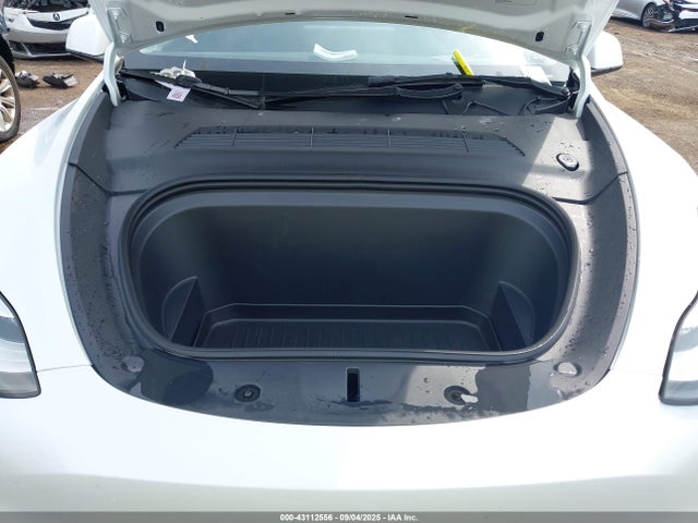 2023 TESLA MODEL Y 7SAYGDEE8PA125043 Photo 9