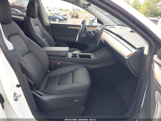 2023 TESLA MODEL Y 7SAYGDEE8PA125043 Photo 4
