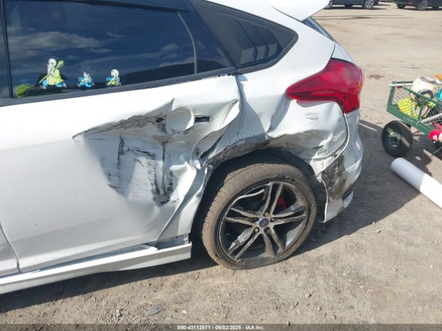 2017 FORD FOCUS ST 1FADP3L92HL251899 Photo 5