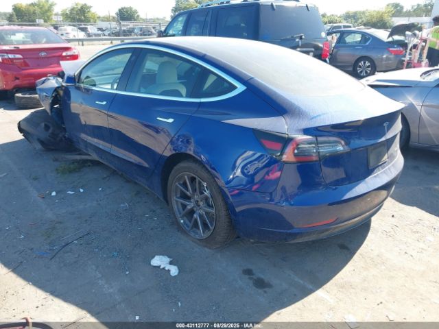 2019 TESLA MODEL 3 5YJ3E1EB8KF437120 Photo 2