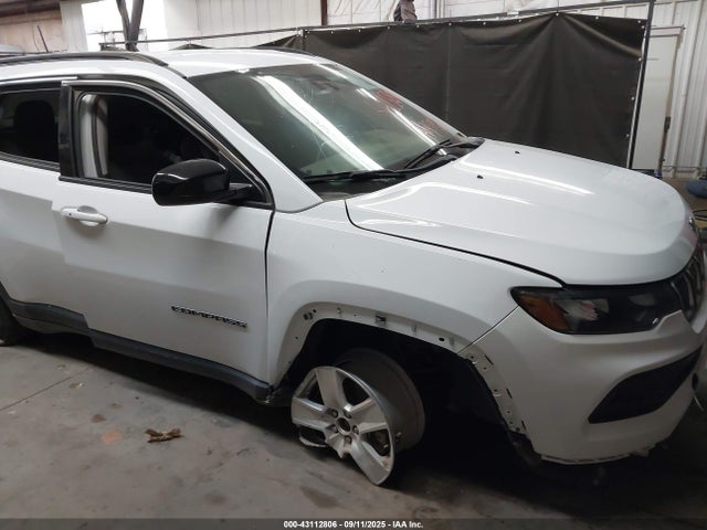 Jeep 2022 2022 3C4NJCBBXNT139016 Image 6