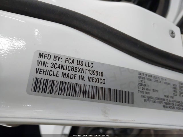 Jeep 2022 2022 3C4NJCBBXNT139016 Image 9