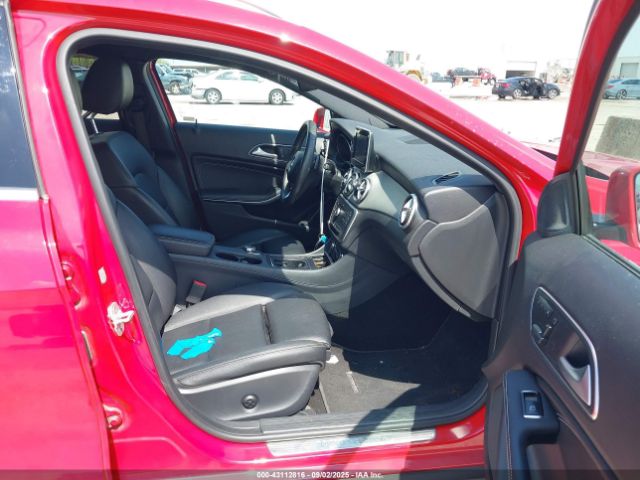 2017 MERCEDES-BENZ GLA 250 WDCTG4EB4HJ296473 Photo 4