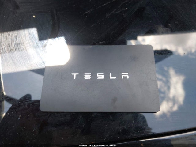 5YJYGDEE3MF089418 Tesla 2021