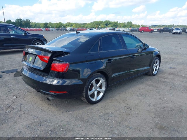 2015 AUDI A3 WAUBFGFF9F1007105 Photo 3