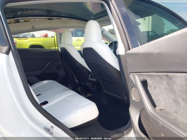 2023 TESLA MODEL Y 7SAYGDEE0PF890671 Photo 7