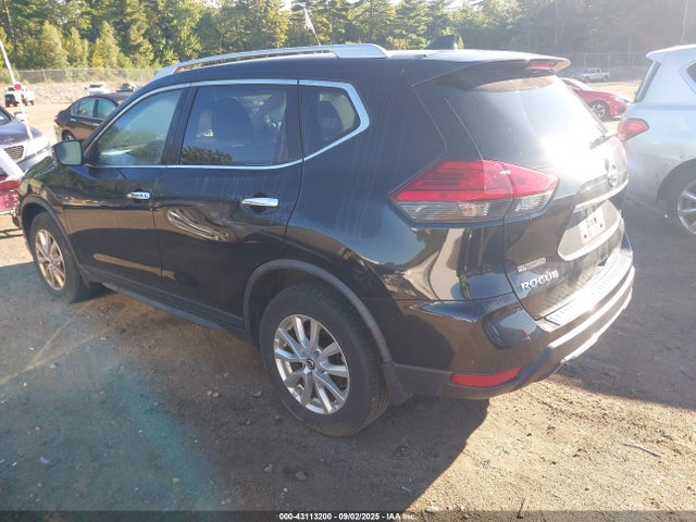 Nissan 2017 2017 JN8AT2MV6HW016875 Image 3