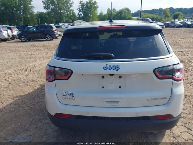 Jeep Compass 2018 3C4NJDCB8JT211765 Image 15