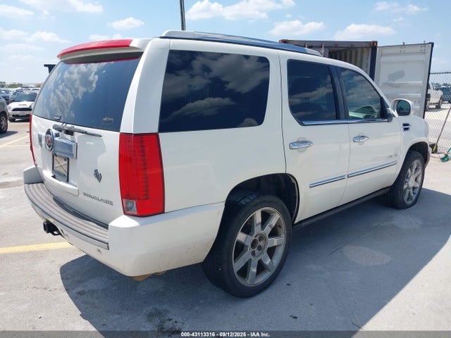 2011 CADILLAC ESCALADE 1GYS3CEFXBR134361 Photo 3