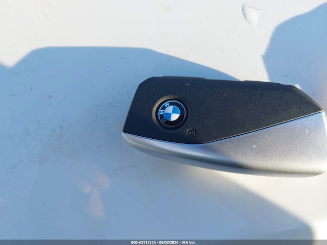 BMW 2025 2025 5UX53GP00S9033654 Image 11