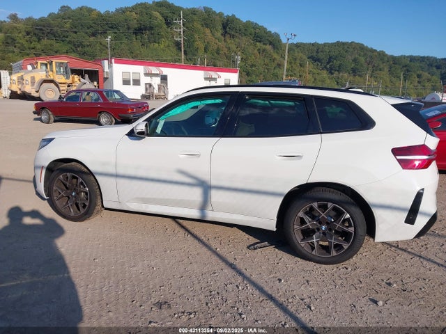BMW 2025 2025 5UX53GP00S9033654 Image 14