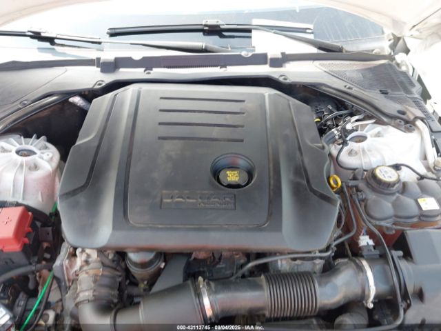 2017 JAGUAR XE SAJAJ4BNXHA953792 Photo 9