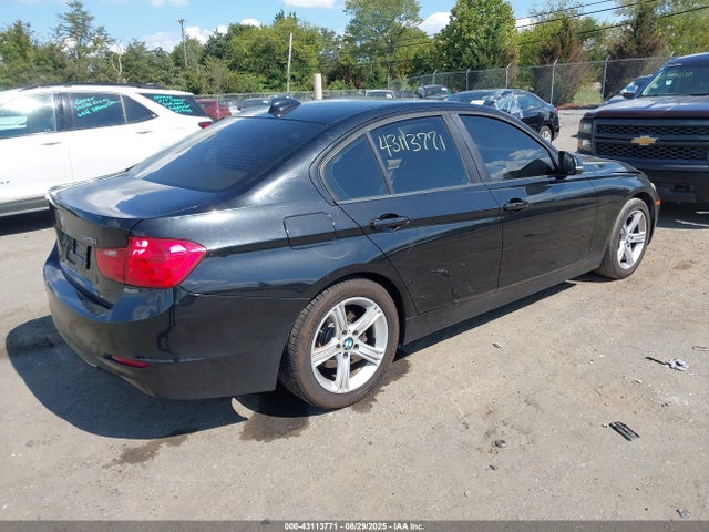 43113771 :رقم المزاد ، WBA3A5C53CF341194 vin ، 2012 Bmw 328i مزاد بيع