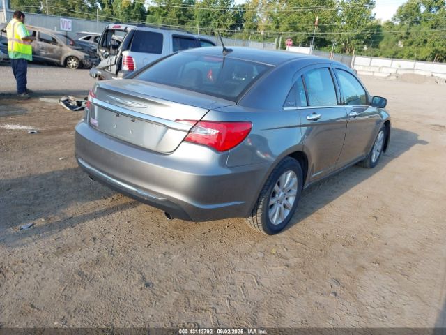 2013 CHRYSLER 200 1C3CCBCG3DN601814 Photo 3