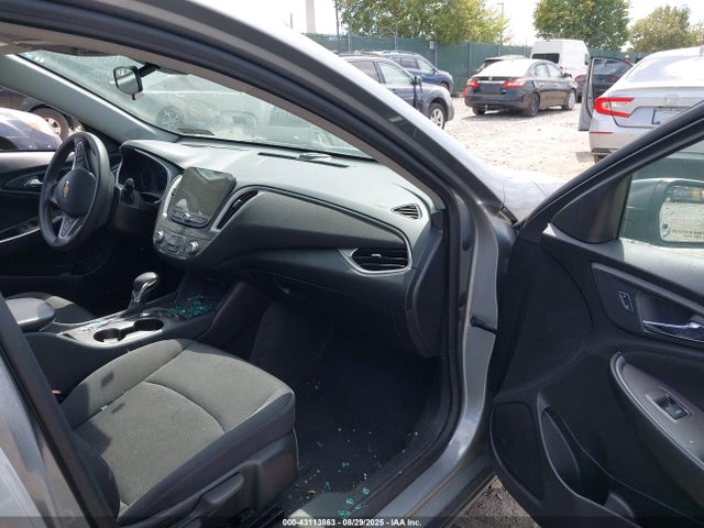 1G1ZC5ST3RF125841 Chevrolet lfv