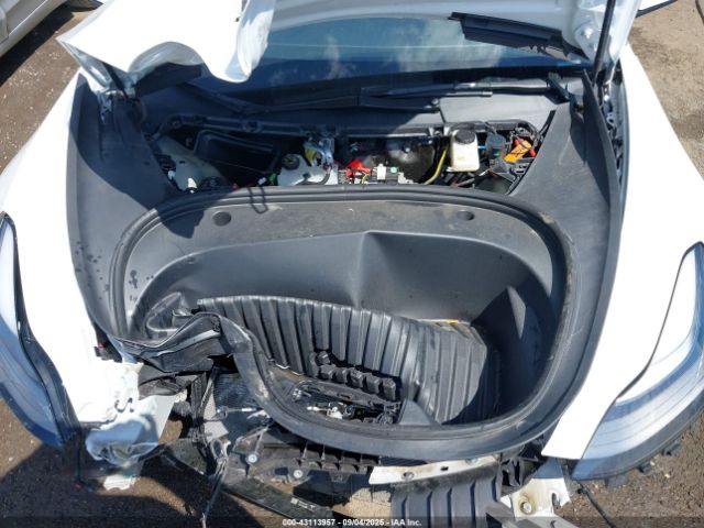 2023 TESLA MODEL 3 5YJ3E1EA8PF692431 Photo 9