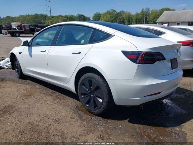 2023 TESLA MODEL 3 5YJ3E1EA8PF692431 Photo 2
