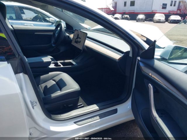 2023 TESLA MODEL 3 5YJ3E1EA8PF692431 Photo 4