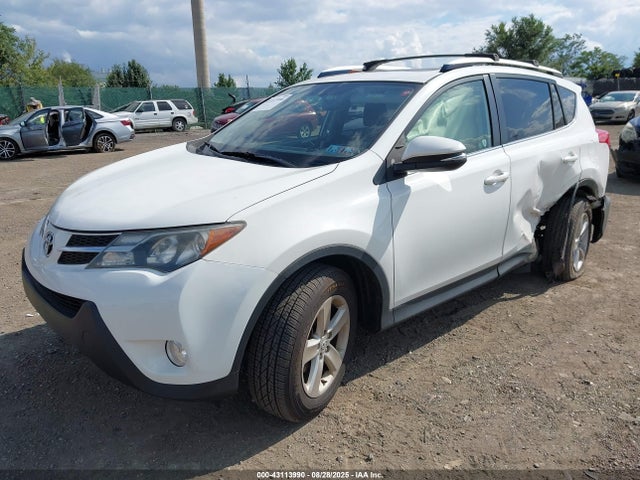 Toyota 2ar-fe 2014 JTMRFREV4EJ012278 Image 2