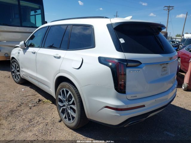 2022 CADILLAC XT6 1GYKPGRS5NZ138017 Photo 2