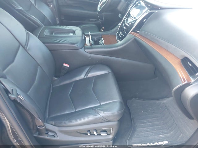 2015 CADILLAC ESCALADE 1GYS3NKJ2FR538734 Photo 4