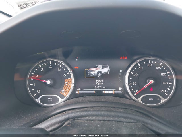 ZACNJAD13KPK38575 Jeep 2019