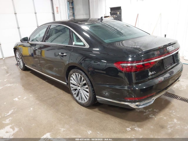 WAU8DAF88KN005959 Audi 2019