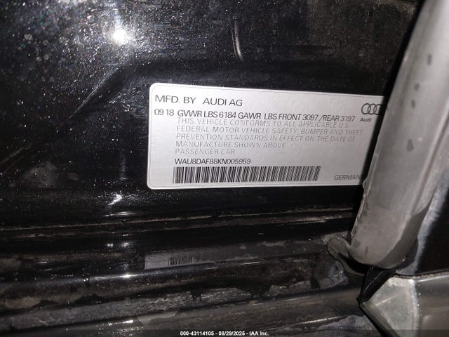WAU8DAF88KN005959 Audi 2019