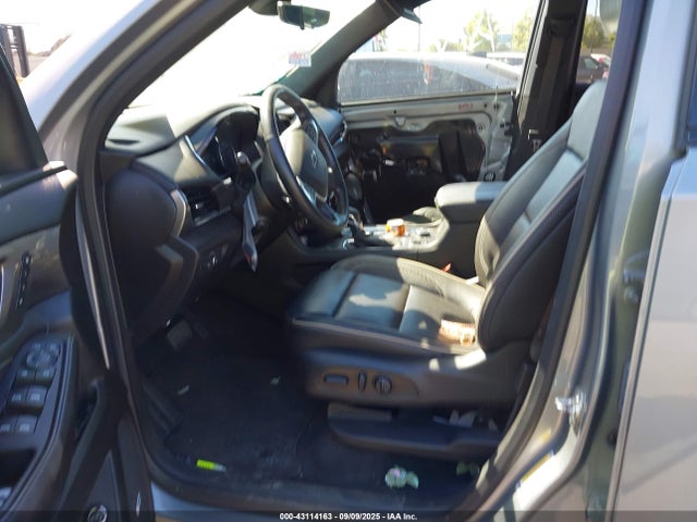1GNESZKW6RJ137108 Chevrolet lfy