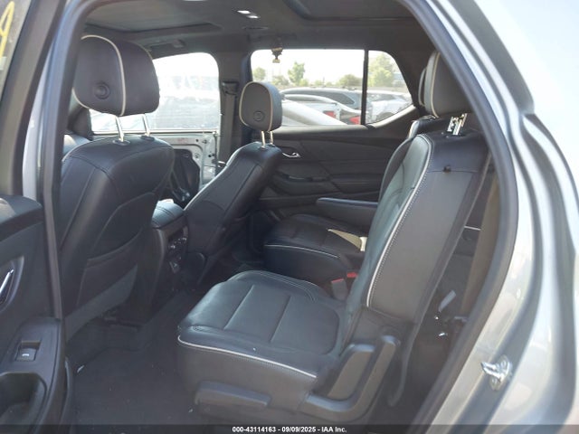1GNESZKW6RJ137108 Chevrolet lfy