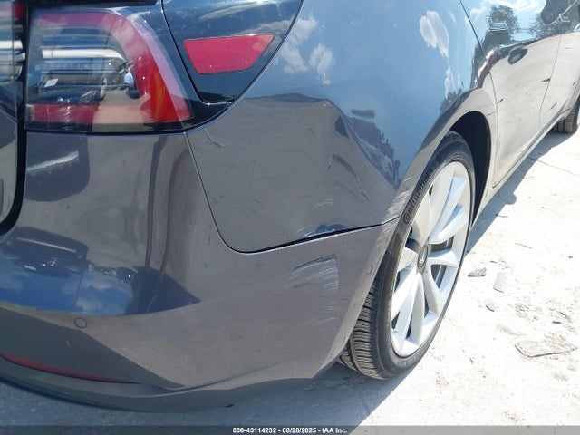 Tesla 2018 2018 5YJ3E1EA0JF047747 Image 19