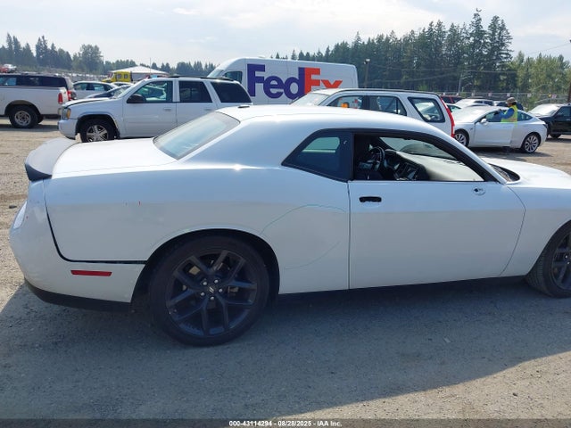 2C3CDZJG6NH260685 Dodge Challenger