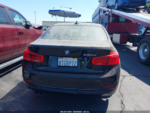 WBA8E1C3XHA156534 BMW 330e