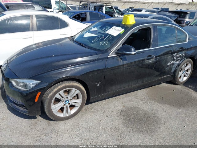 WBA8E1C3XHA156534 BMW 330e