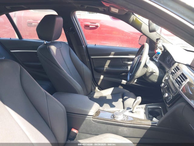 WBA8E1C3XHA156534 BMW 330e