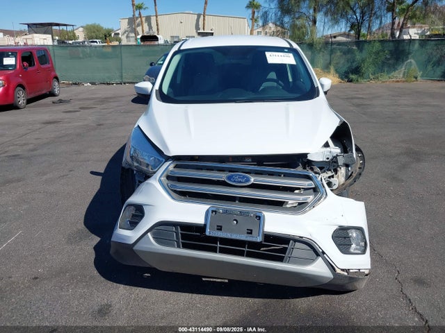 1FMCU0G94HUB83182 Ford Escape