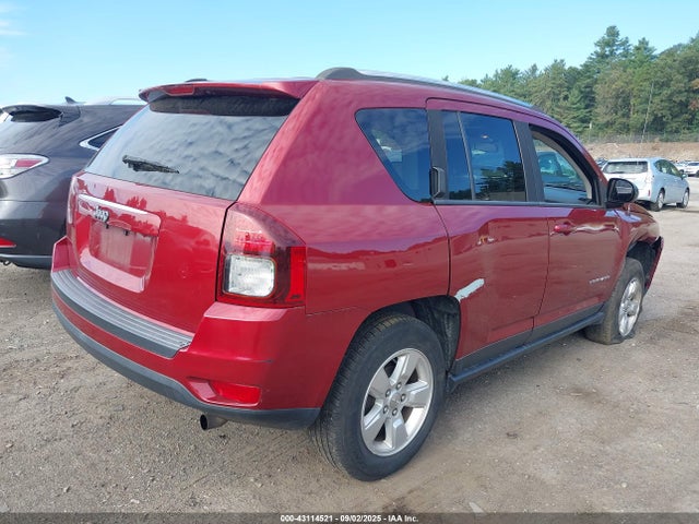 Jeep 2015 2015 1C4NJCBA3FD208918 Image 4