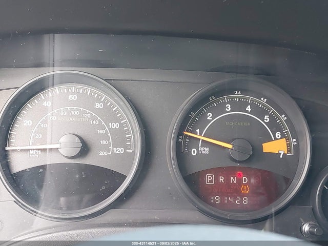 Jeep 2015 2015 1C4NJCBA3FD208918 Image 7