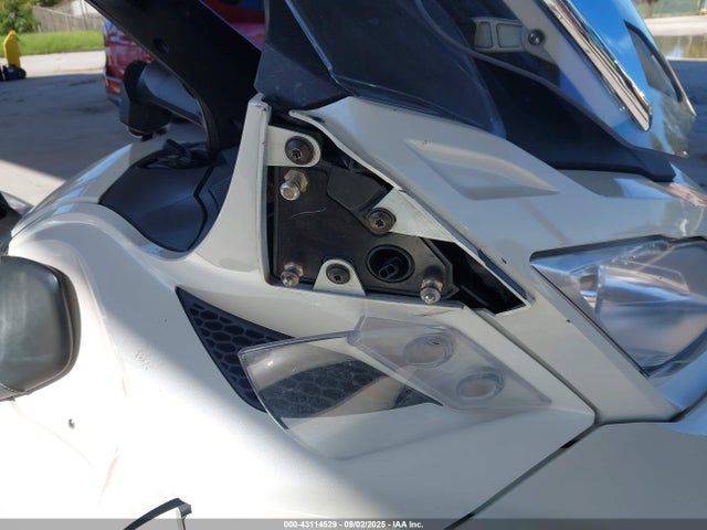 Can-Am Spyder Roadster Rt/rts/rt Limited 2014 2BXNBDD13EV002534 Image 14