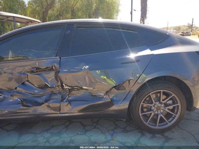 Tesla MODEL 3 2022 5YJ3E1EA4NF210499 Image 18
