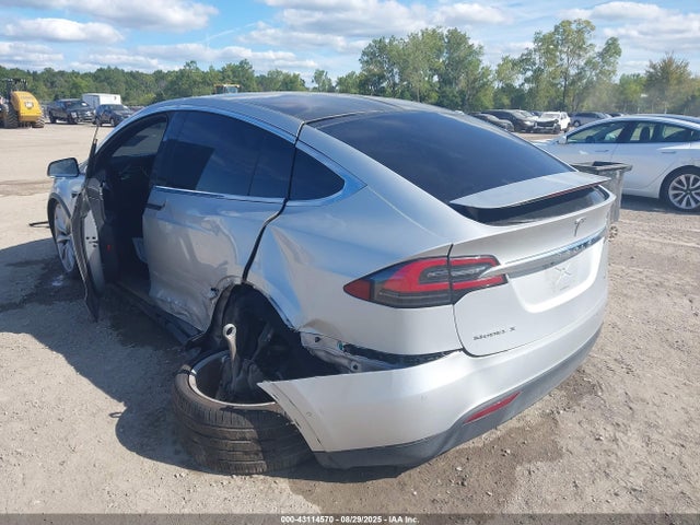 Aukcja sprzedaży 2017 Tesla Model X 100d/75d/90d, vin: 5YJXCAE2XHF048804, numer aukcji: 43114570