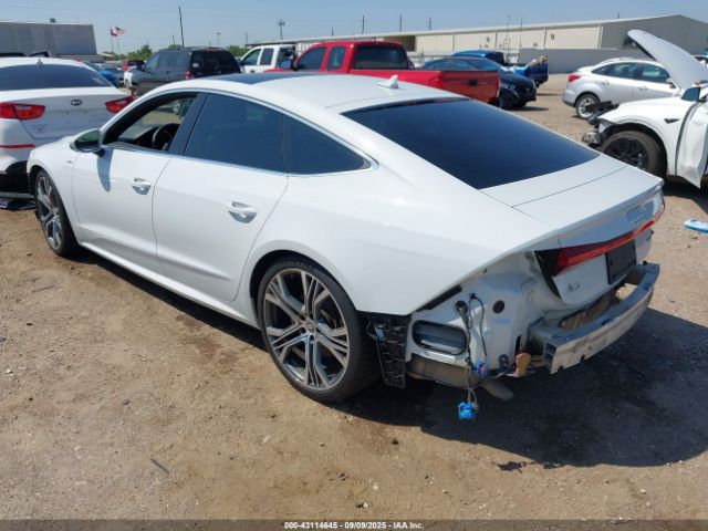 2019 AUDI A7 WAUV2AF20KN082880 Photo 2