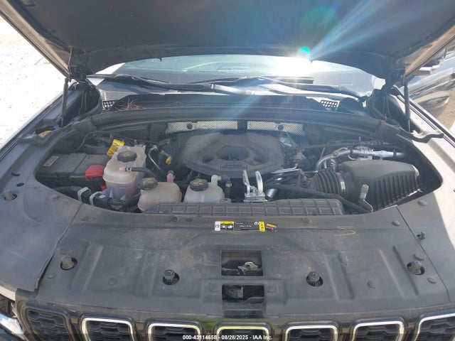 1C4RJYB62RC117174 Jeep 2024