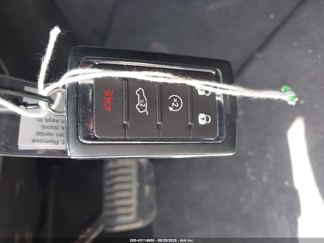 1C4RJYB62RC117174 Jeep 2024