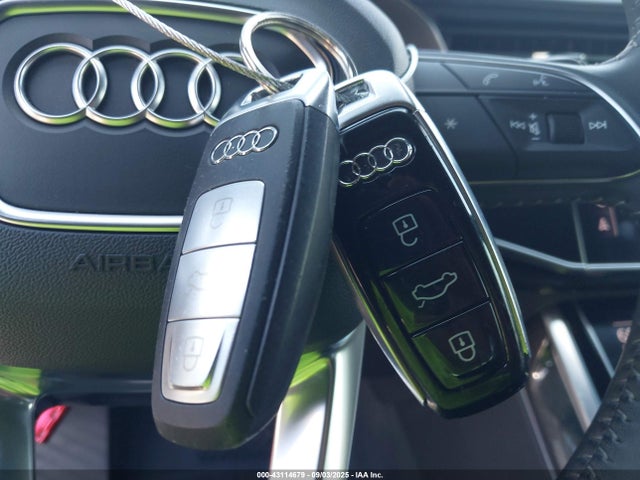 2019 AUDI Q8 WA1FVAF12KD011816 Photo 10