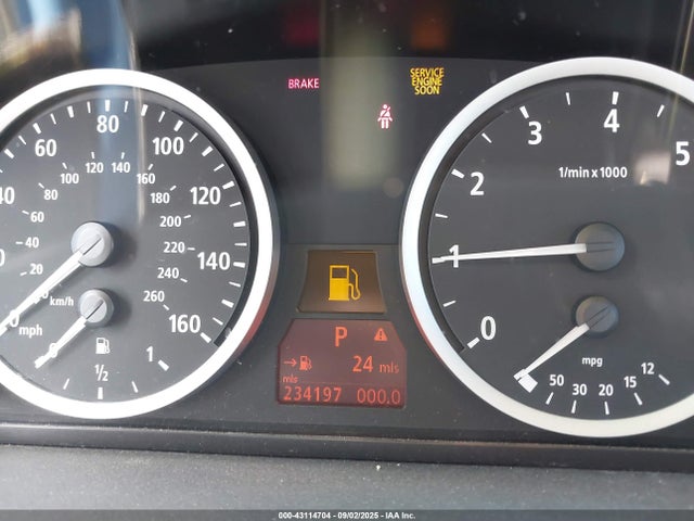 43114704 :رقم المزاد ، WBANE53576CK87272 vin ، 2006 Bmw 525i مزاد بيع