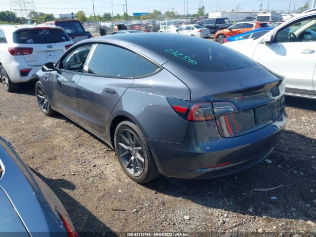 2021 TESLA MODEL 3 5YJ3E1EB6MF032540 Photo 2