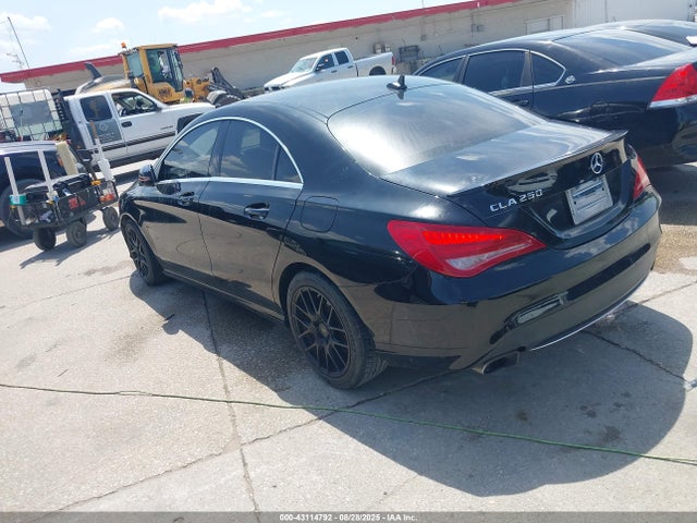 Mercedes-Benz CLA-Class 2014 WDDSJ4EB0EN039386 Image 3